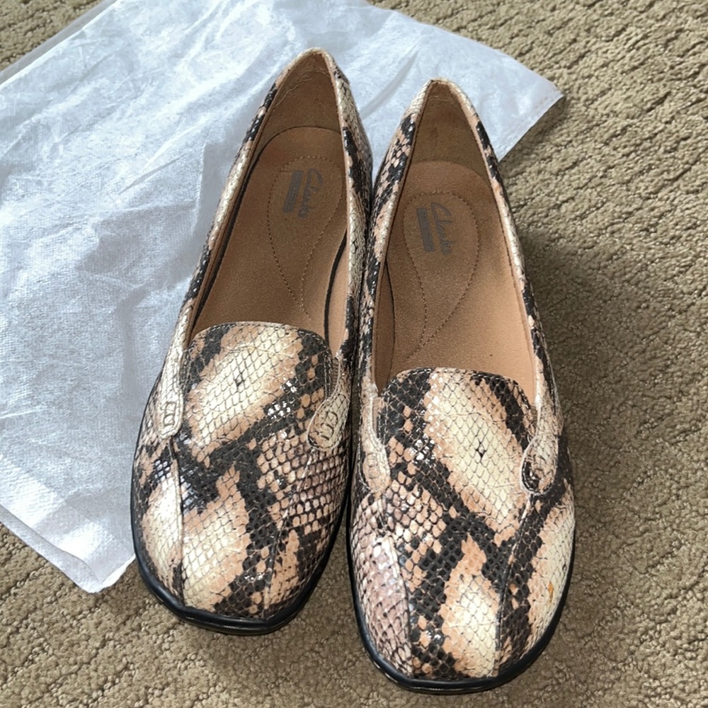 8.5 New Clark’s Loafers Snake or Animal Print Low Wedge